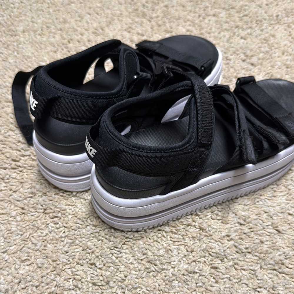 Nike Black and White Women's Sandals